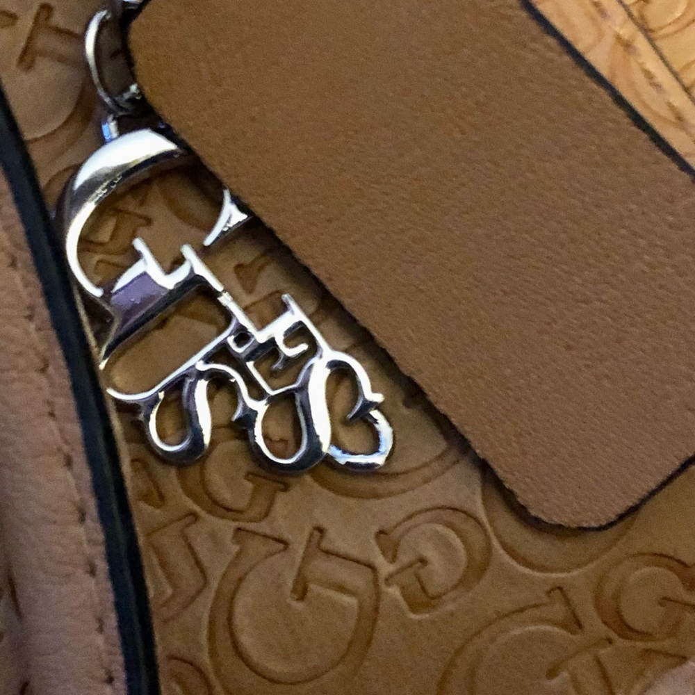 Guess Logo Embossed Carry-All - Picture 6 of 11